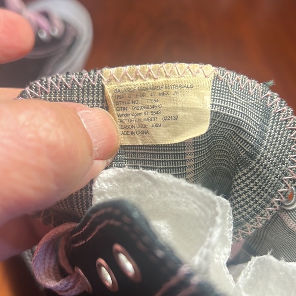 Joe Boxer Womens Hightop graffiti art Sneakers - Picture 8 of 8